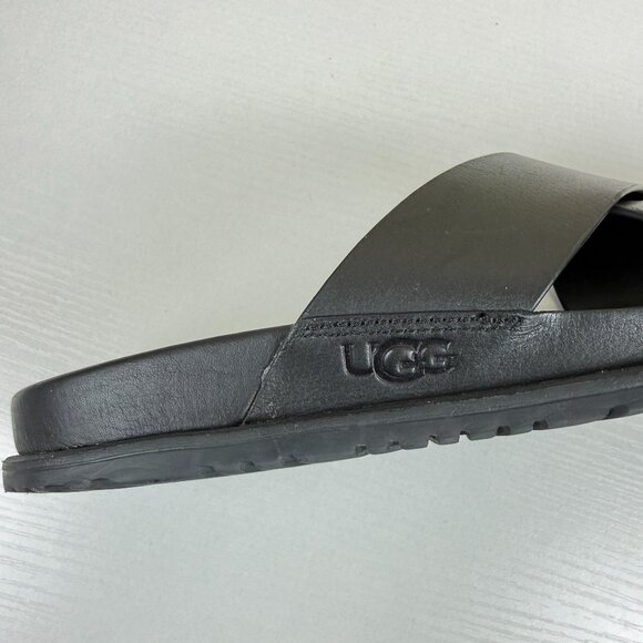 EUC UGG Men\'s Wainscott Black Leather  Slide Sandals S/N 1117476